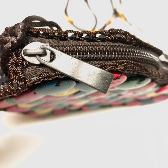 EUC Boho Heart Shaped Crossbody - Picture 12 of 16